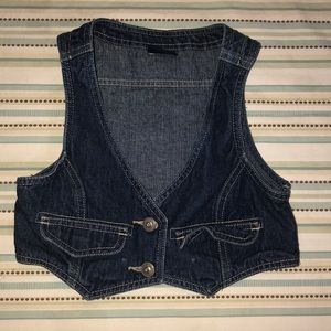 💕cute girls jean vest 💕